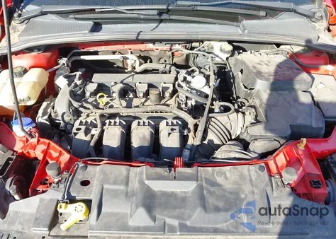 2016 Ford Focus Se z USA, uszkodzony, nr VIN 1FADP3F28GL332810